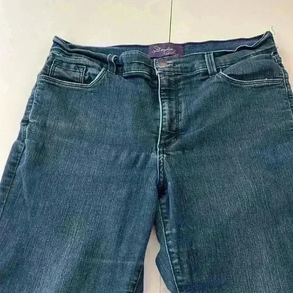 NYDJ 14P Jeans are known for there straight cut and ability to hug your hips - Picture 3 of 9